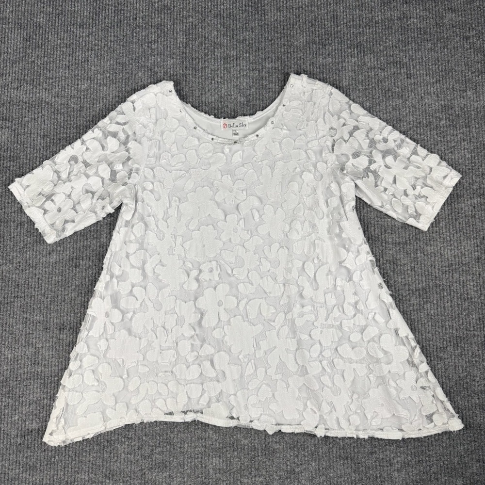 Bella Sky Tunic Top Womens L White Lace 3D Applique Rhinestone Short Sleeve